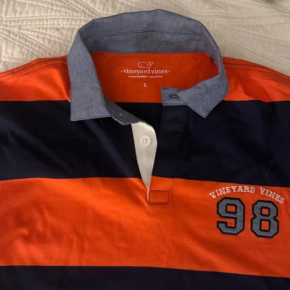 Vineyard Vines orange and blue rugby shirt. - Picture 2 of 3